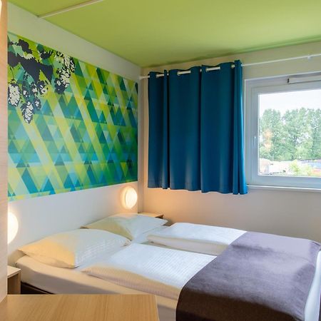 B&B Hotel Erlangen-Sued Екстериор снимка
